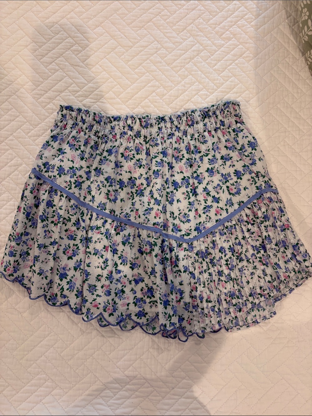 LoveShackFancy White Mini Skirt with Blue and Pink Floral Print - size S EUC